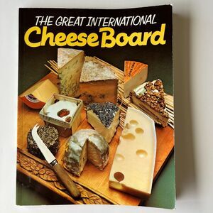 Vintage 70s The Great International Cheese Board